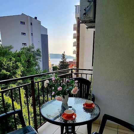 Bela Kuca Studio Apartments-Na Korak Do Mora-A Step To The Sea Rafailovići Exteriér fotografie
