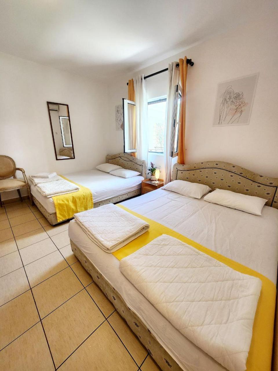 Bela Kuca Studio Apartments-Na Korak Do Mora-A Step To The Sea Rafailovići Exteriér fotografie
